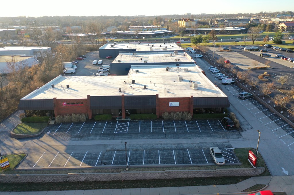 Prospective buyers need to see aerial visuals of the property footprint both the actual building and available parking